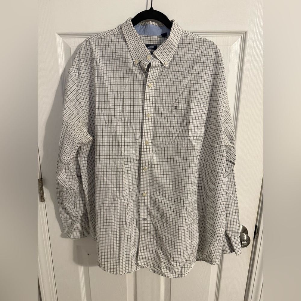 IZOD Men's Black and White Plaid Shirt
